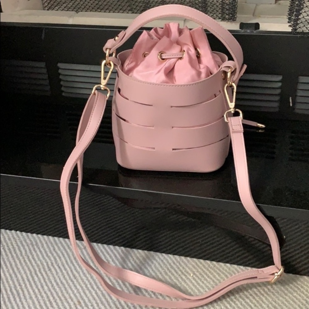 Bucket bag - Picture 2 of 6